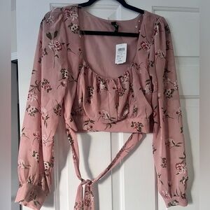 Gorgeous cropped pink floral top